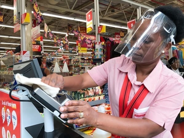 Coronavirus: Shoprite Staff Get Plastic Face Shields, Daily Temperature Checks Shoprite Faceshields