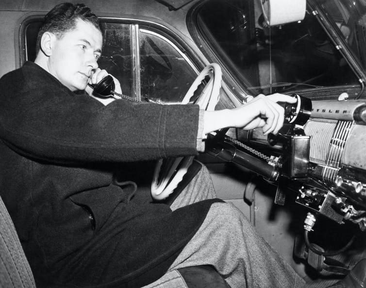 The First Mobile Phone Call Was 75 Years Ago – What It Takes For Technologies To Go From Breakthrough To Big Time cellphone
