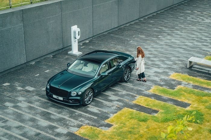 Bentley Reveals The Plug-In Flying Spur Hybrid Bentley