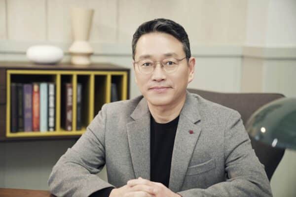 LG CEO Outlines Company Priorities for 2022 William Cho