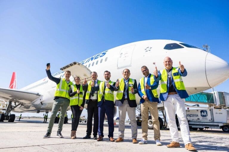 Cape Town Welcomes Luxurious Dreamliner Aircraft Flights Dreamliner aircraft