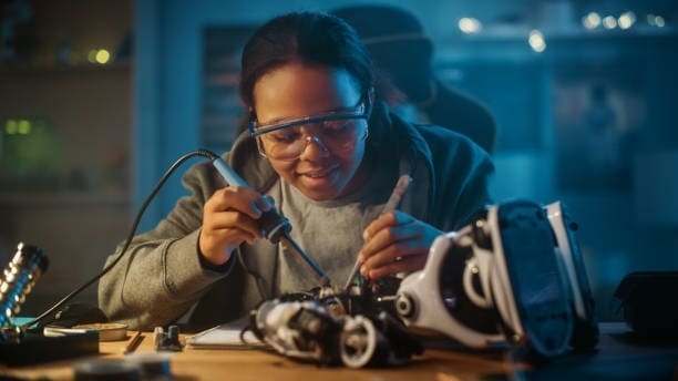 Sparrow Schools Boosts IT And Robotics Programme With Vuma’s Free 1Gbps Connection Sparrow School: Fourth Industrial Revolution (4IR), robotics and coding