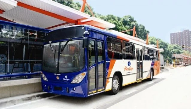 Could Minibus Taxis, BRT And Trains Become Smart Locker Hubs? rea-vaya-bus