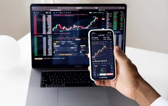 Robot Copy Trading In South Africa: How To Automate Your Profits Smartly In 2025 EU trading