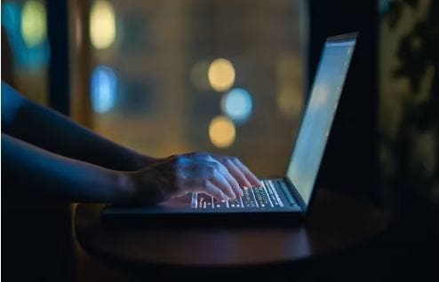Lies Are More Common On Laptops Than On Phones LAPTOP