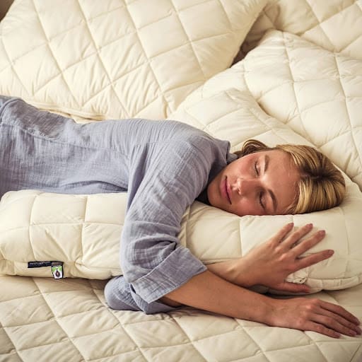 Woolroom V-Shaped Washable Wool Pillow